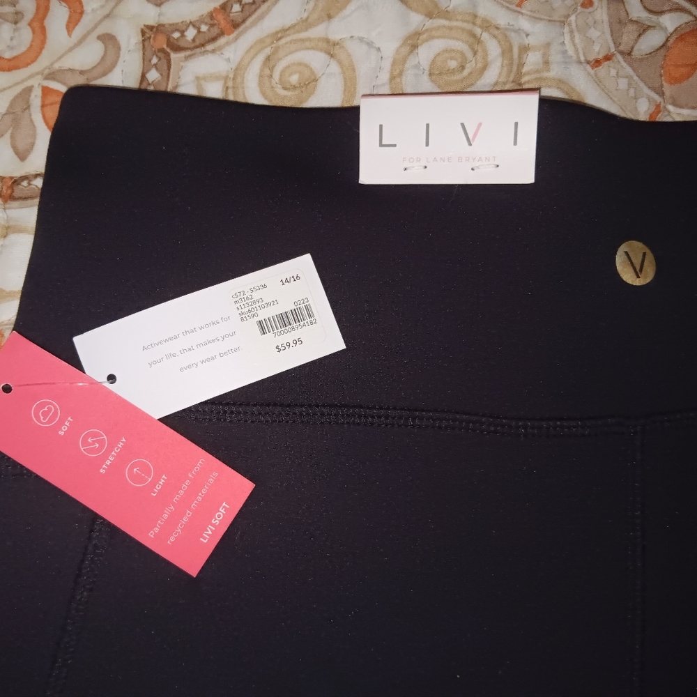 Livi Capri Lane Bryant Large 14/16 Yoga Panta